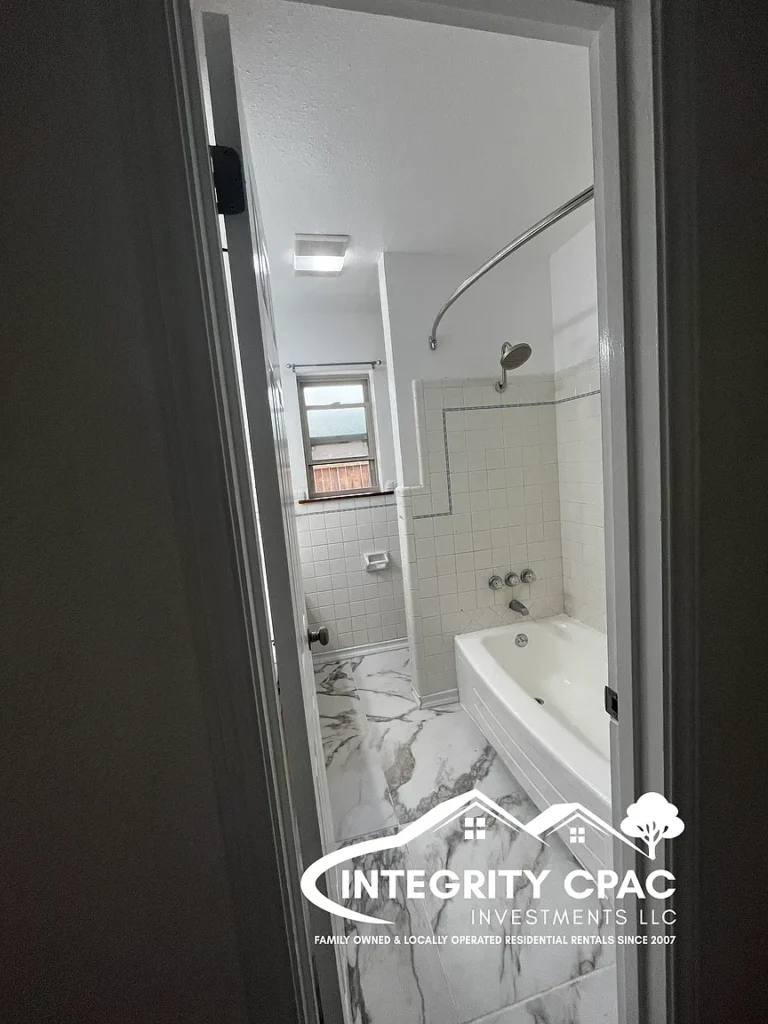 1115 Elmwood updated bathroom